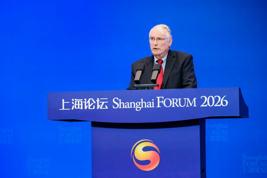 美国前助理国务卿、斯坦福大学弗里曼·斯波格利国际研究所研究员冯稼时在上海论坛2026开幕式上演讲
