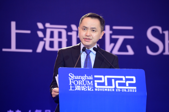 复旦大学国际关系与公共事务学院教授、上海市“东方学者”特聘教授郑宇在上海论坛2022开幕式上演讲