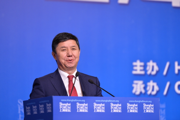 吉尔吉斯斯坦前总理Temir Sariev在上海论坛2017开幕式上演讲