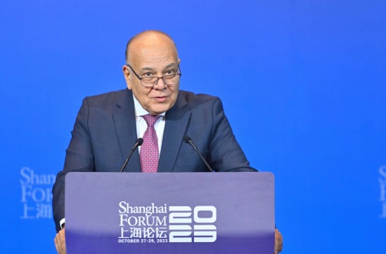 阿拉伯大学协会秘书长阿姆尔·埃扎特·萨拉马（Amr Ezzat Salama）在上海论坛2023开幕式上演讲