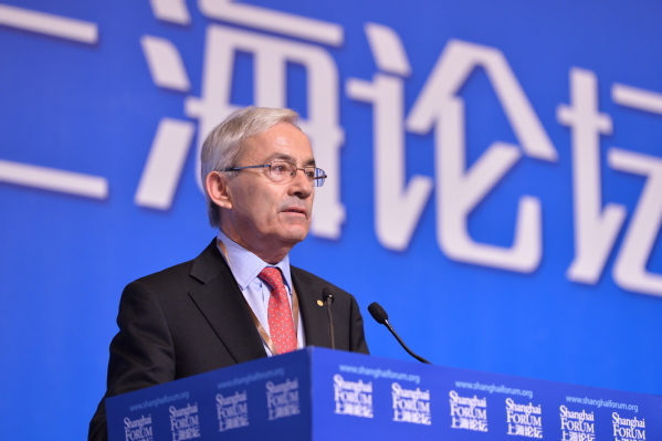 Christopher Pissarides (2010 Nobel Laureate in Economics) @Shanghai Forum 2017