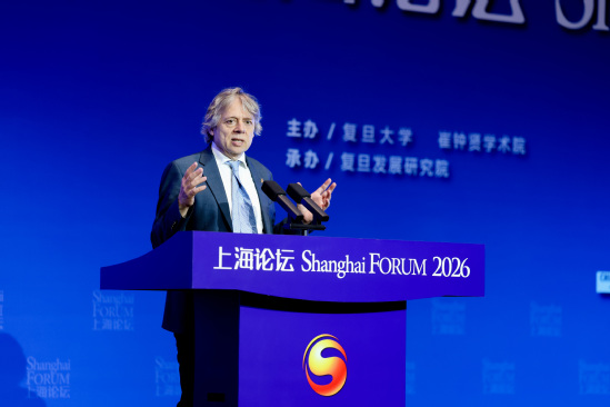 马克斯-普朗克气象研究所所长Bjorn Stevens在上海论坛2026开幕式上演讲