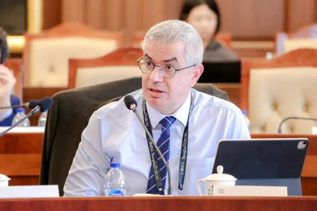 亚当・哈尼耶(Adam Hanieh).jpg